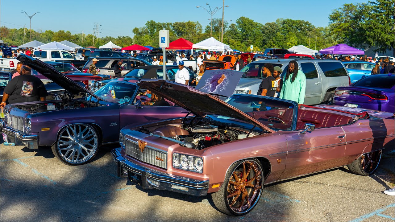 75 caprice vert  on 26s and delta 88 2 door on 28s