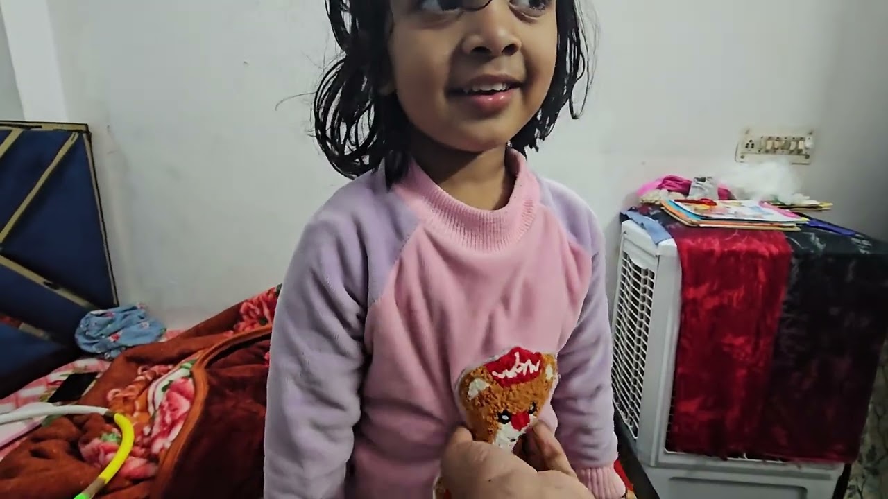 Tauji ki nakal jari beti ne