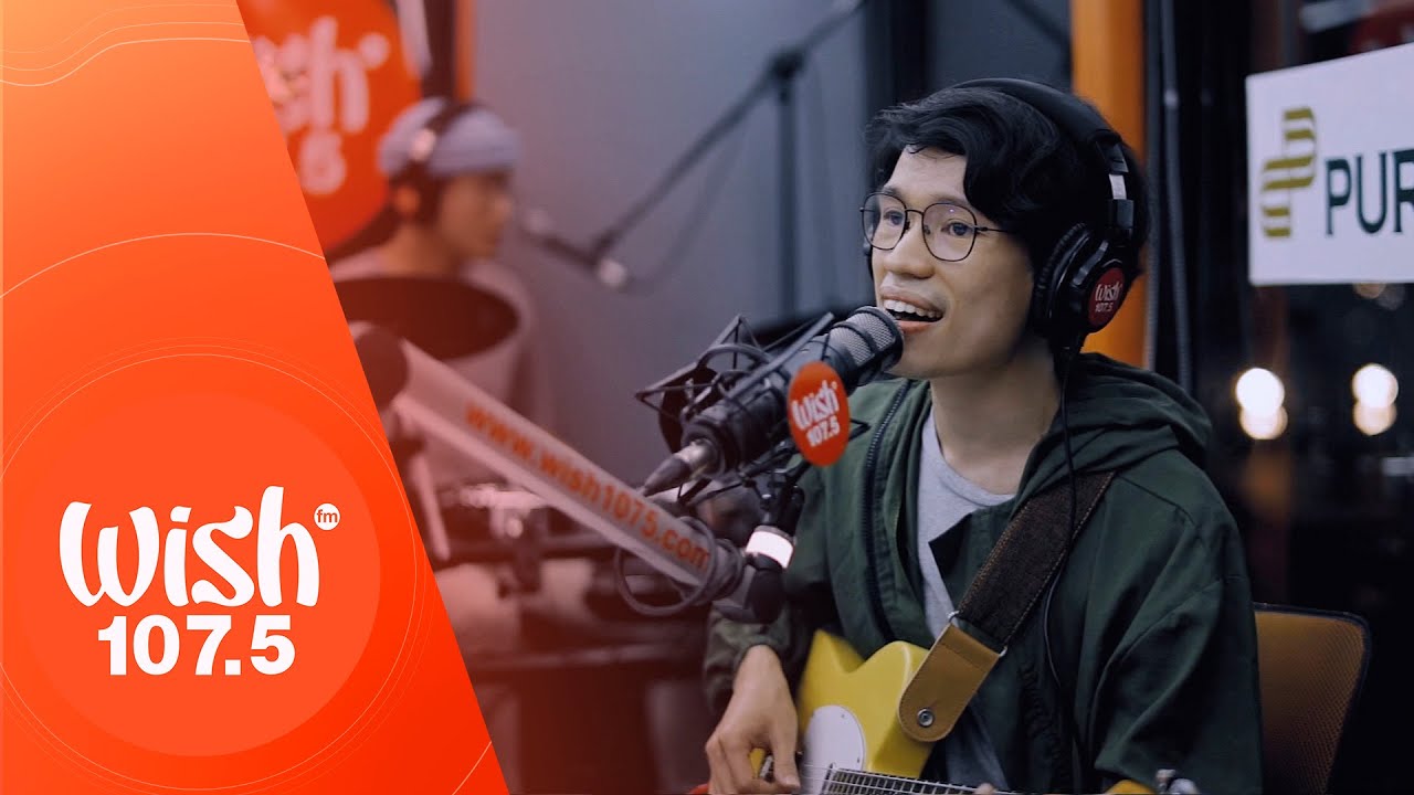 Munimuni performs &ldquo;Maligaya&rdquo; LIVE on Wish 107.5 Bus