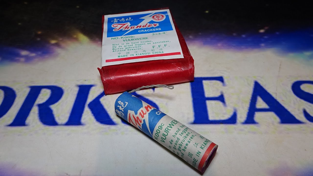 Oud vuurwerk Deel 22 - Thunder crackers 484 F.F.F.  '70/'80