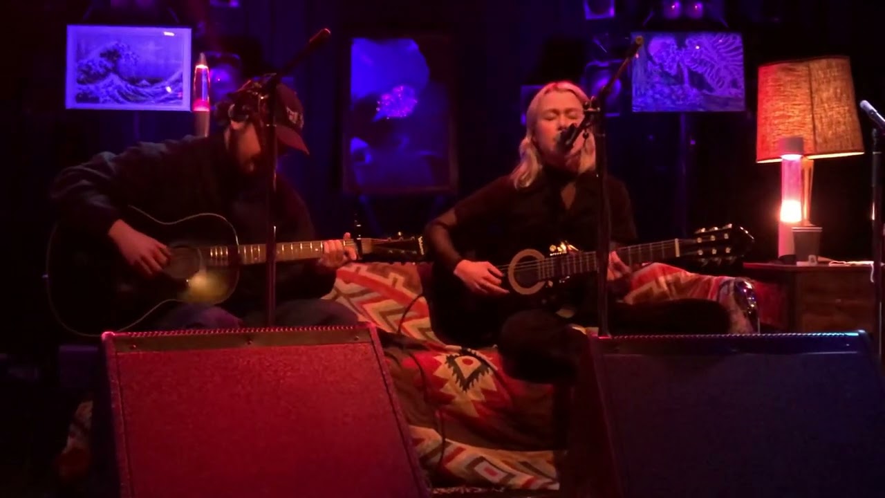 ‘Moon Song‘ Phoebe Bridgers Acoustic Live at KYOTO MUSE Japan 18, Feb 2023