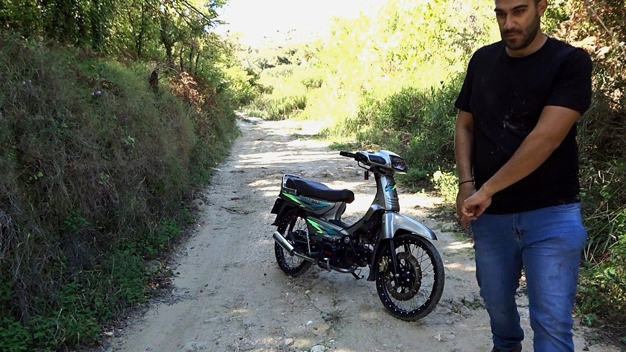 Σπάει το Astrea στο Βουνό...