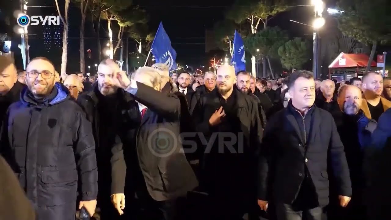 Berisha: Grusht shtetit për Belinda Ballukun, Rama në Bruksel me fustanin e saj