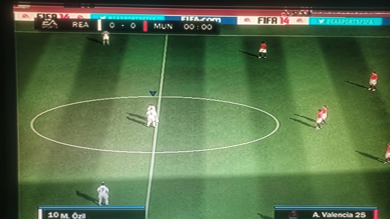 FIFA 14 on PS2 - REAL MADRID VS MAN UNITED - GAMEPLAY 