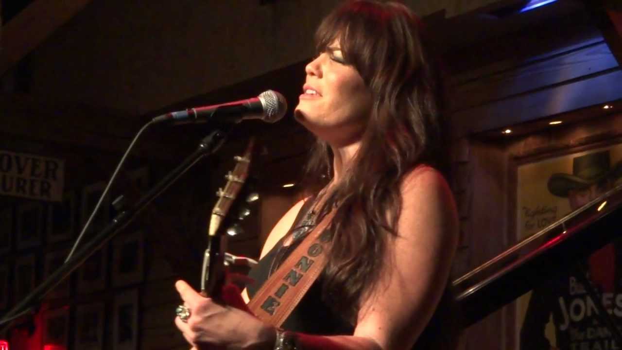 Bonnie Bishop - Not Cause I Wanted To