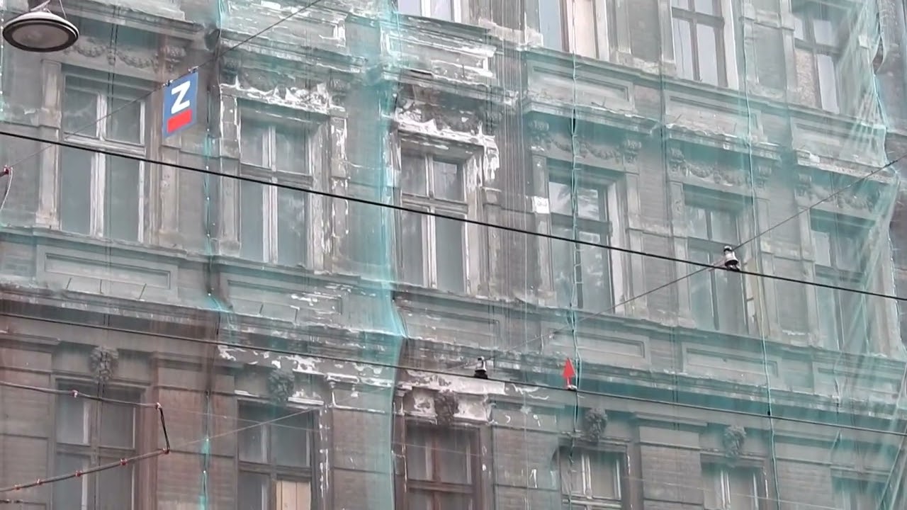 Kamienica pustostan w centrum Wrocławia przy Pułaskiego