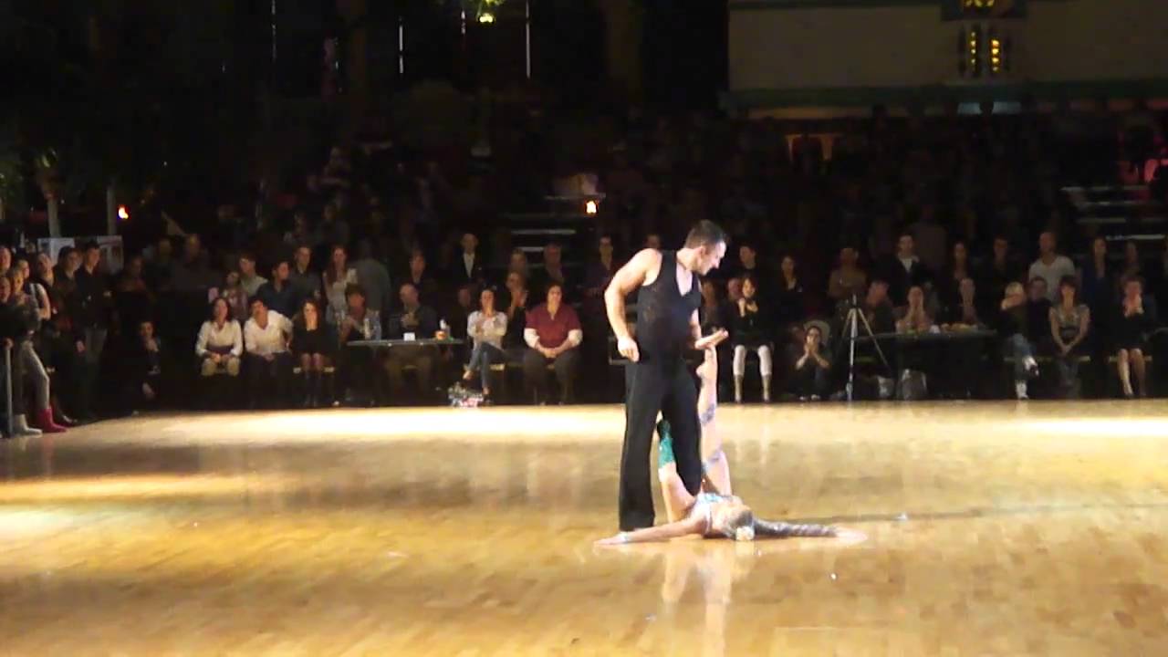 Exhibition Final Assen 2010 1st place - Craig Smith & Natalie Woolf (South Africa)
