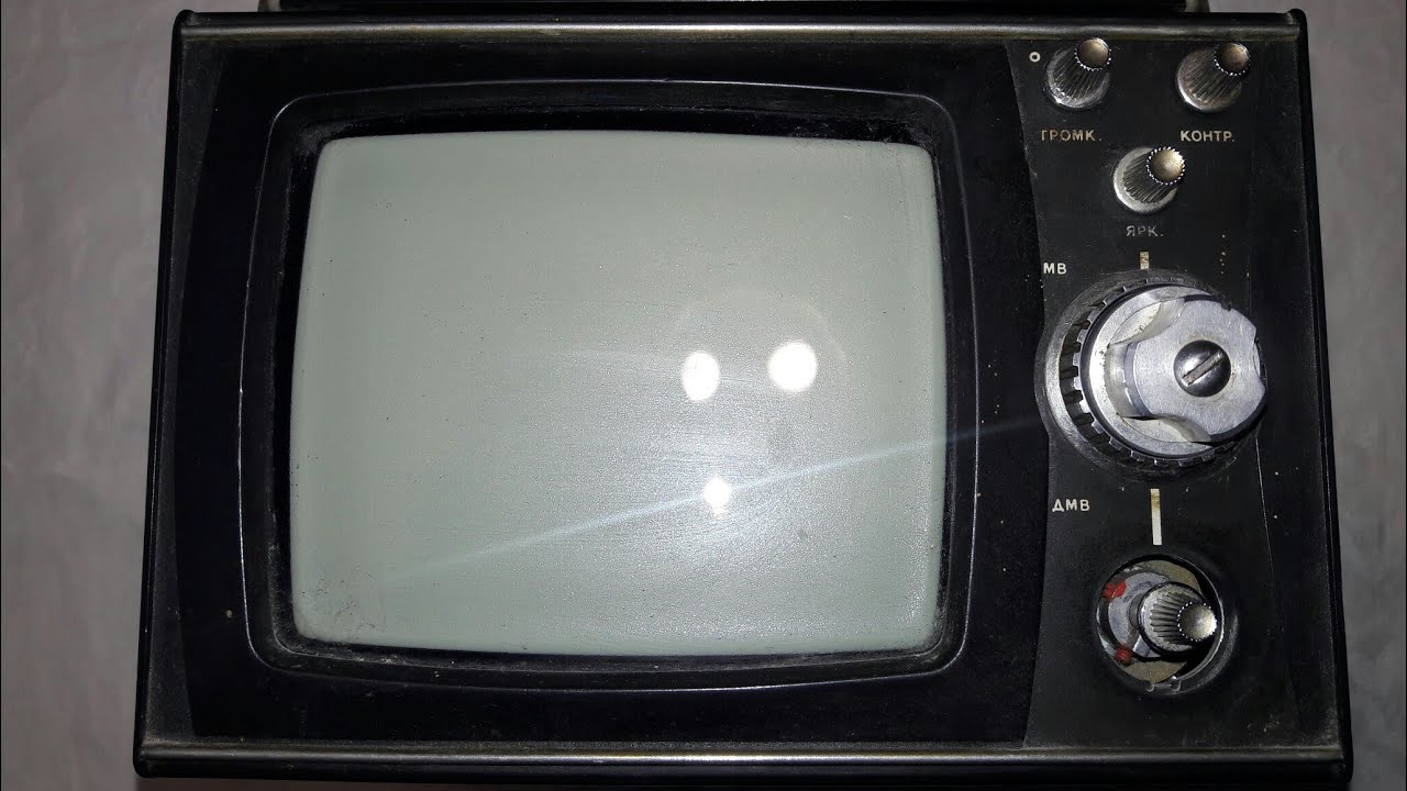 Телевизор транзисторный. Разбираю на медь и золото