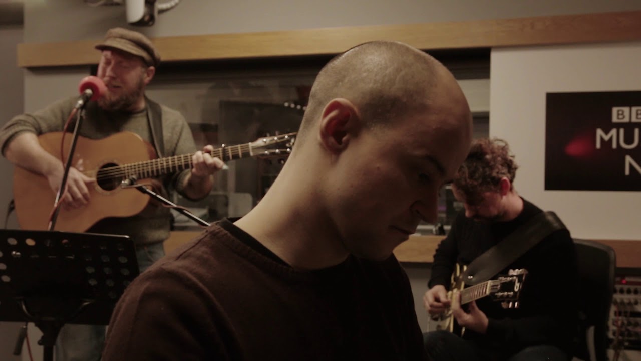 SOMEWHERE TO RUN TO - MATT McGINN - LIVE @ THE BBC with Ralph McLean
