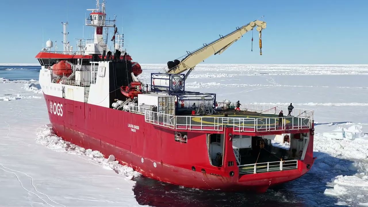 IceMemory — Journey to Antarctica Aboard the R/V Laura Bassi