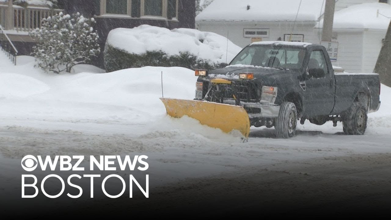 Marblehead plow drivers work diligently to clear heavy snowfall