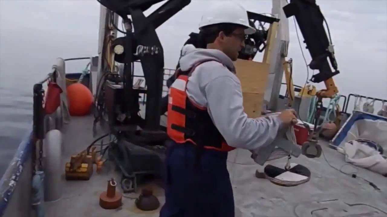 NOAA GLERL Sampling Equipment   Secchi Disk