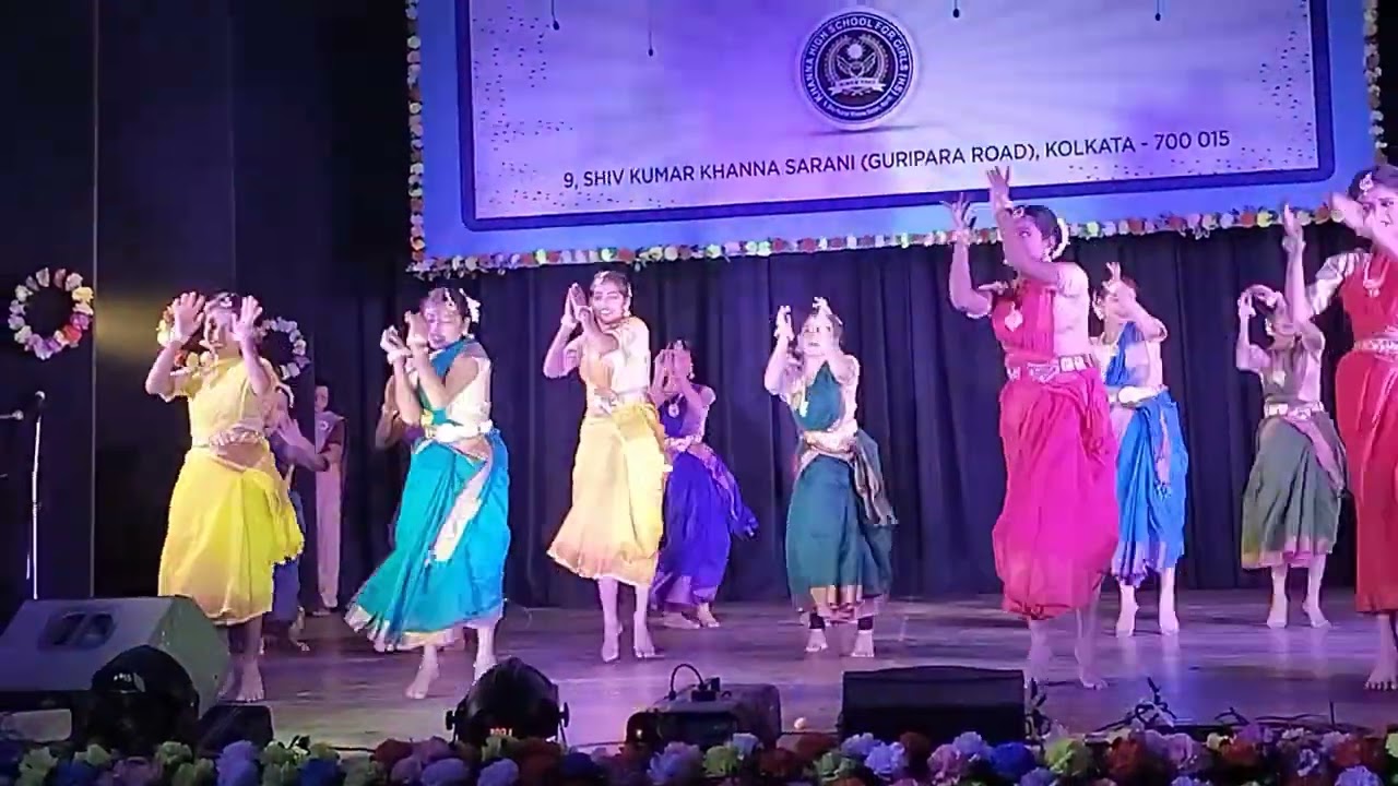 Kummi dance performed by Khanna High school girls 