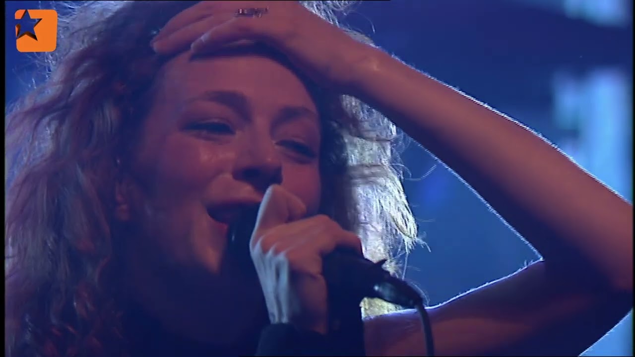 Melissa Auf der Maur - Followed The Waves- Printemps de Bourges