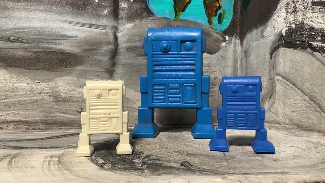 Timmee Toys &ldquo;Galaxy Laser Team&rdquo; Mailbox Robot Casting Change: Grid Back vs Hollow Body