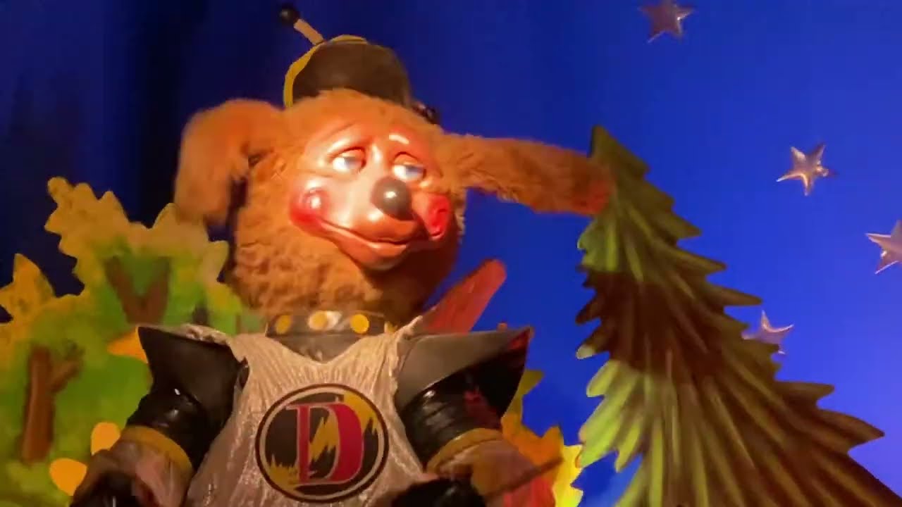Rock-Afire Explosion | The Macarena | Dreamfactory, April 2024