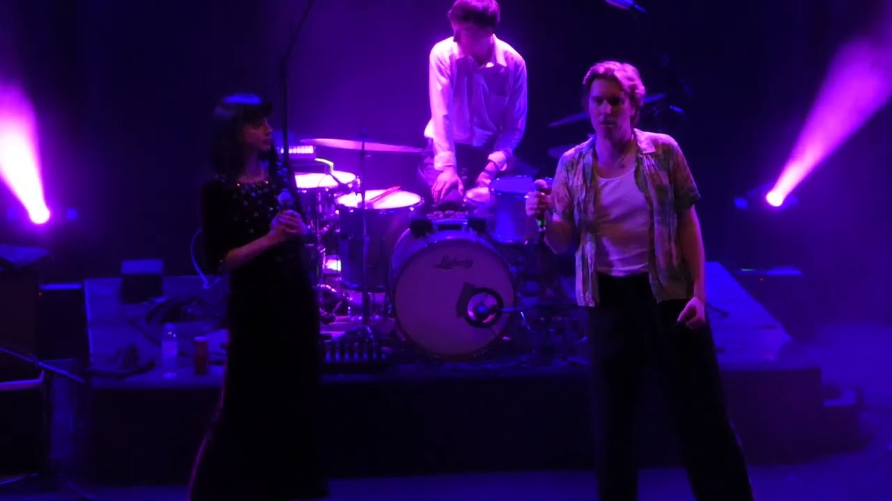 Alex Cameron - Stranger's Kiss // Pustervik, Gothenburg, 2022