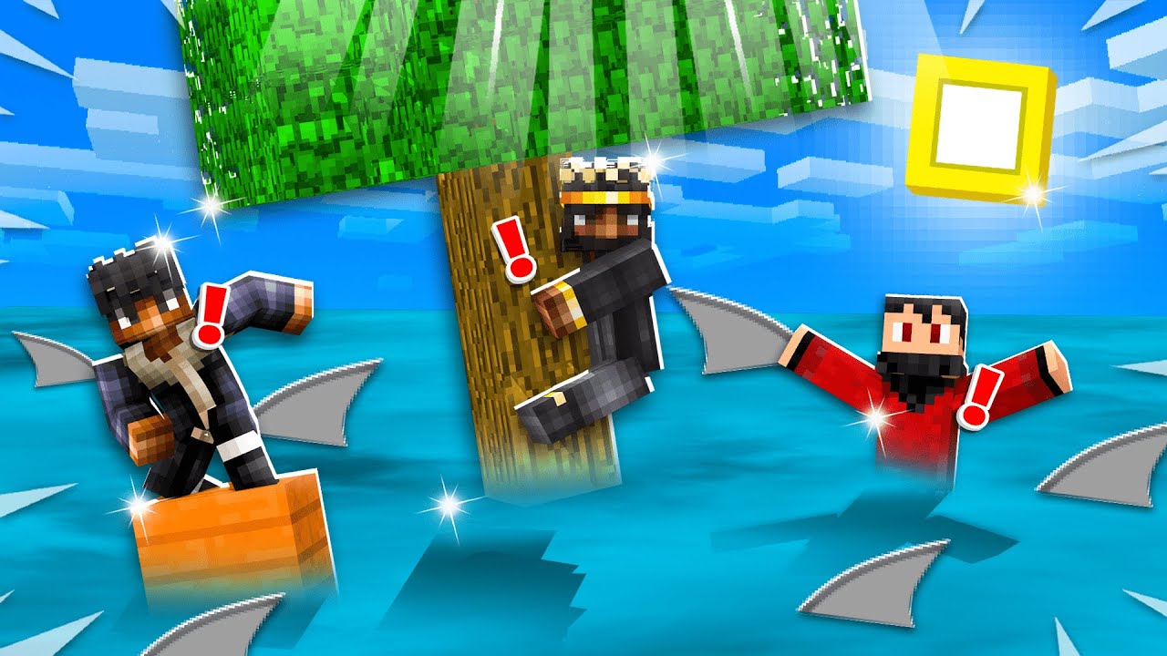Minecraft but Water Rises every 30 seconds with Sharks!
