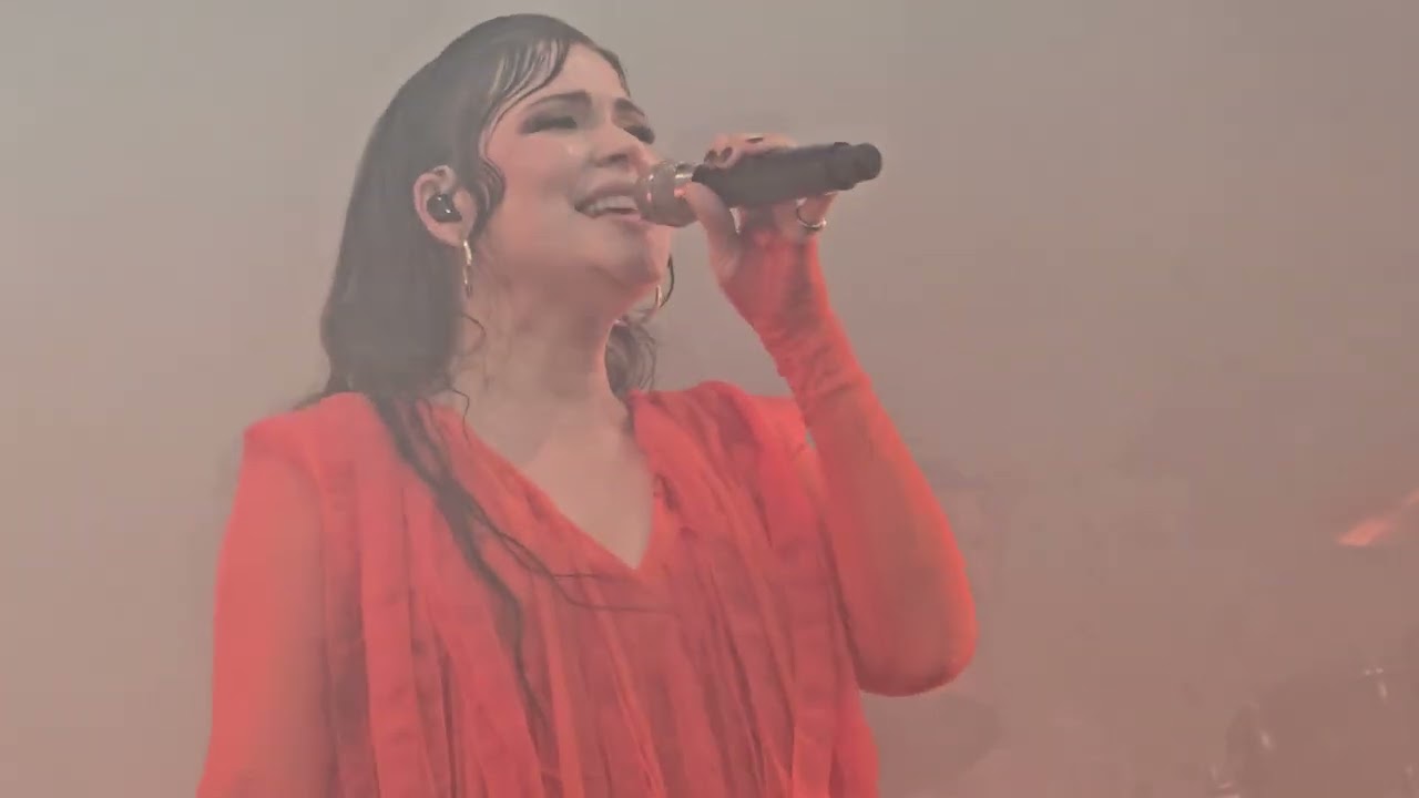Jenni Vartiainen - Keinu (Cheek cover) @ Tikkurila Festivaali 20.7.2024