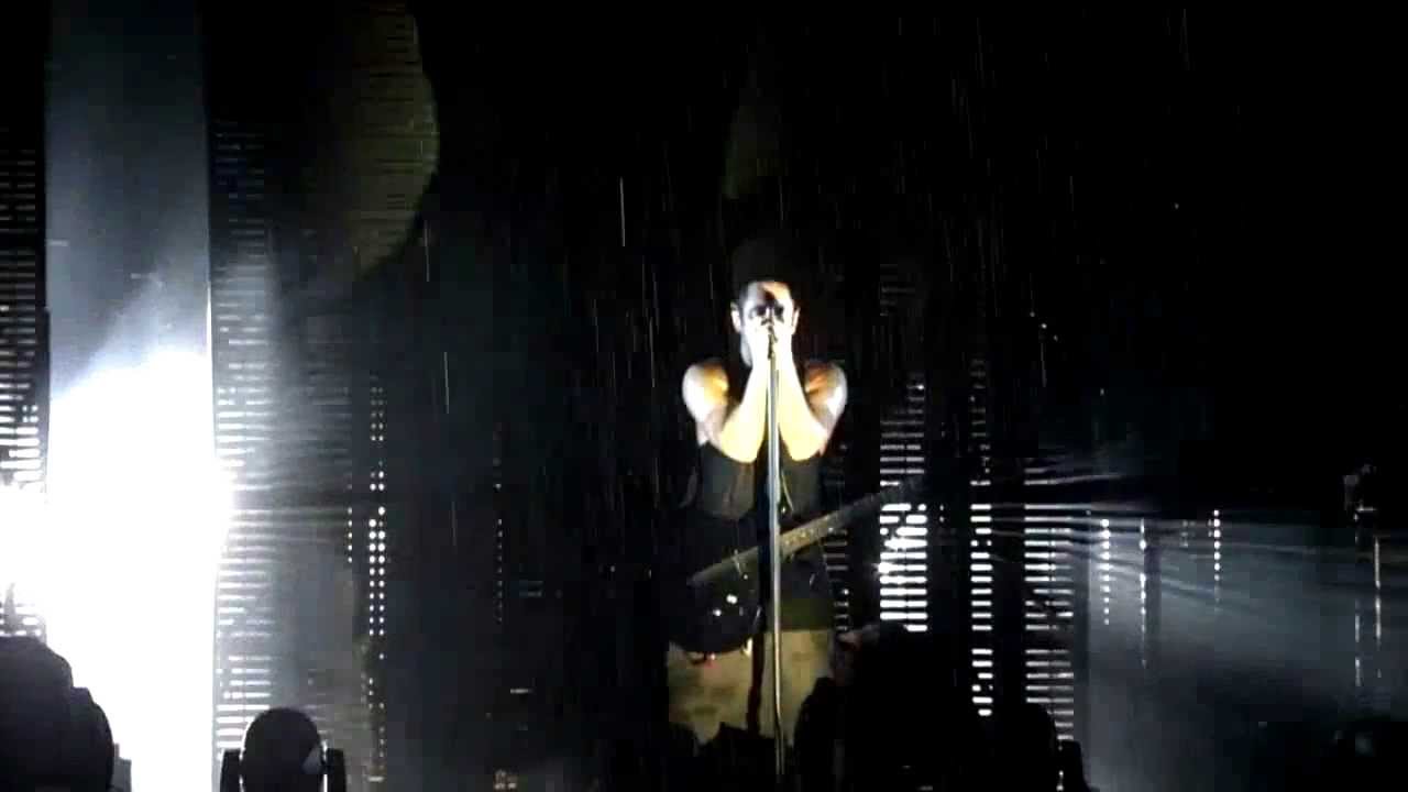[08] Nine Inch Nails - Terrible Lie (Fuji Rock Festival 2013)