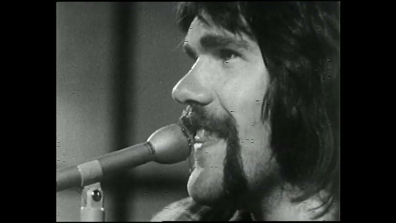 Lindisfarne - live on Australian television 1973