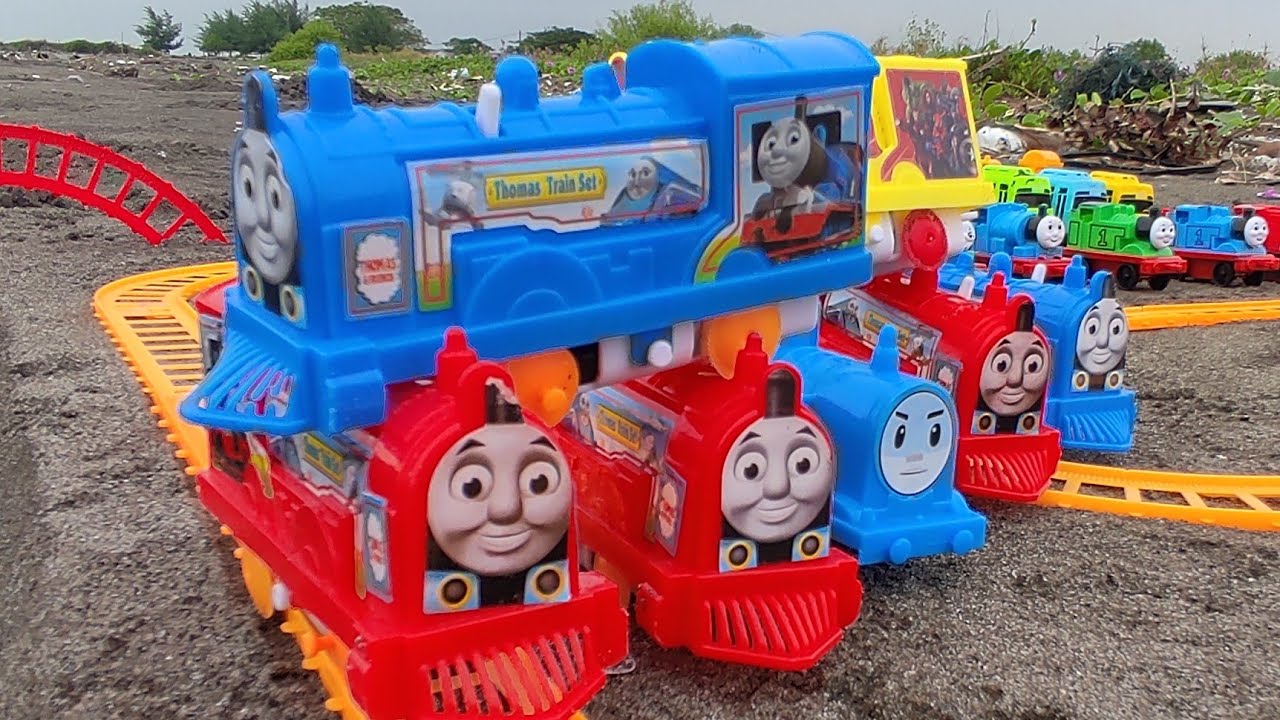 WoOwW Kereta Mainan Thomas and Friends kolaborasi