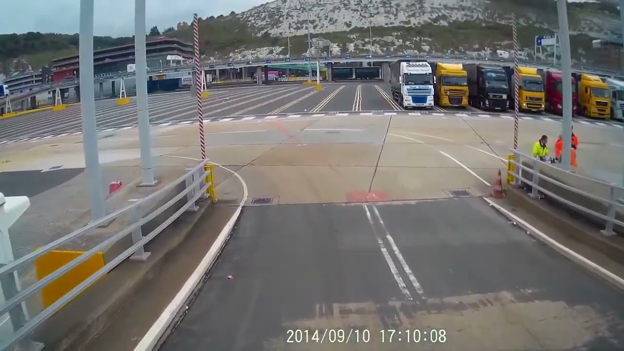 Wjazd na prom Calais i zjazd Dover + pierwsze ronda