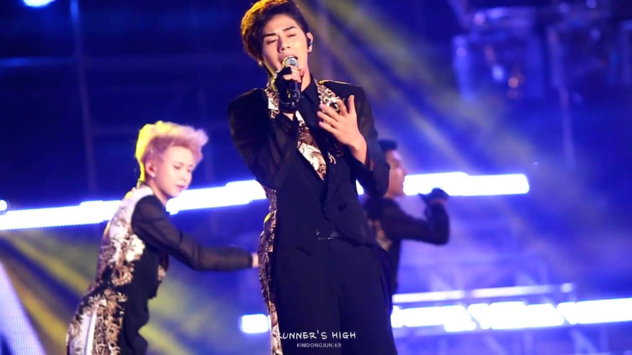 [Fancam]131009 ZE:A Dongjun - 후유증 (Asia Song Festival 2013)