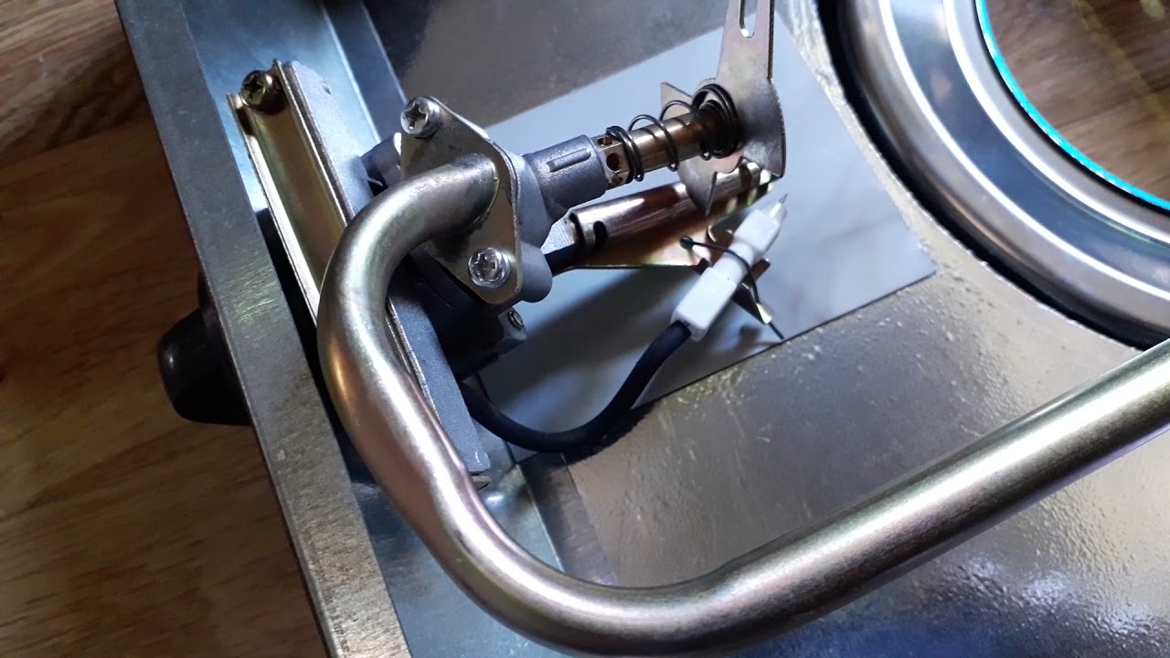 Bếp gas bật nhiều lần không bắt lửa cách xử lý