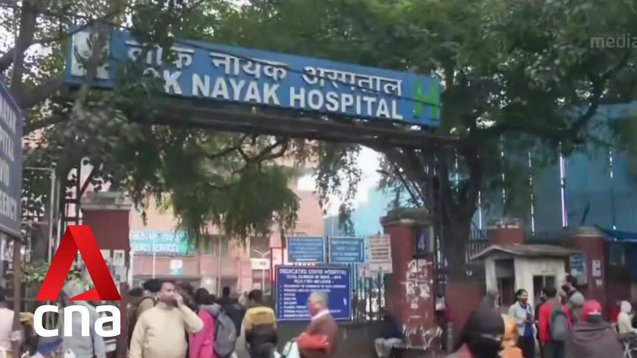 New Delhi imposes weekend curfew as Omicron sends India's coronavirus cases to new highs