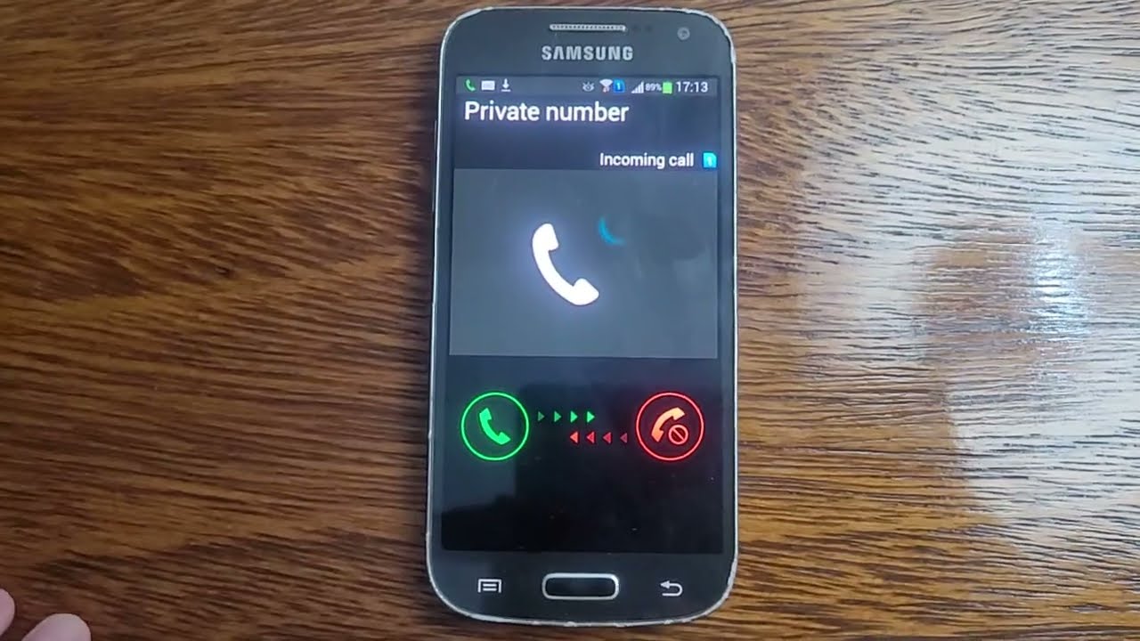 Samsung Galaxy S4 Mini Incoming call (my first video)