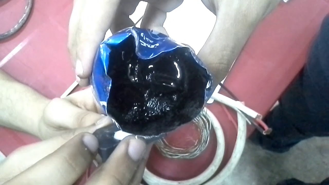 Magneto-Rheological fluid's Response to permanent magnet.