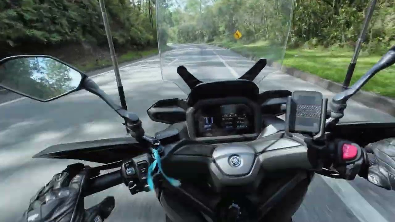 Nova XMax 300, adaptação de Bigtrail para Scooter