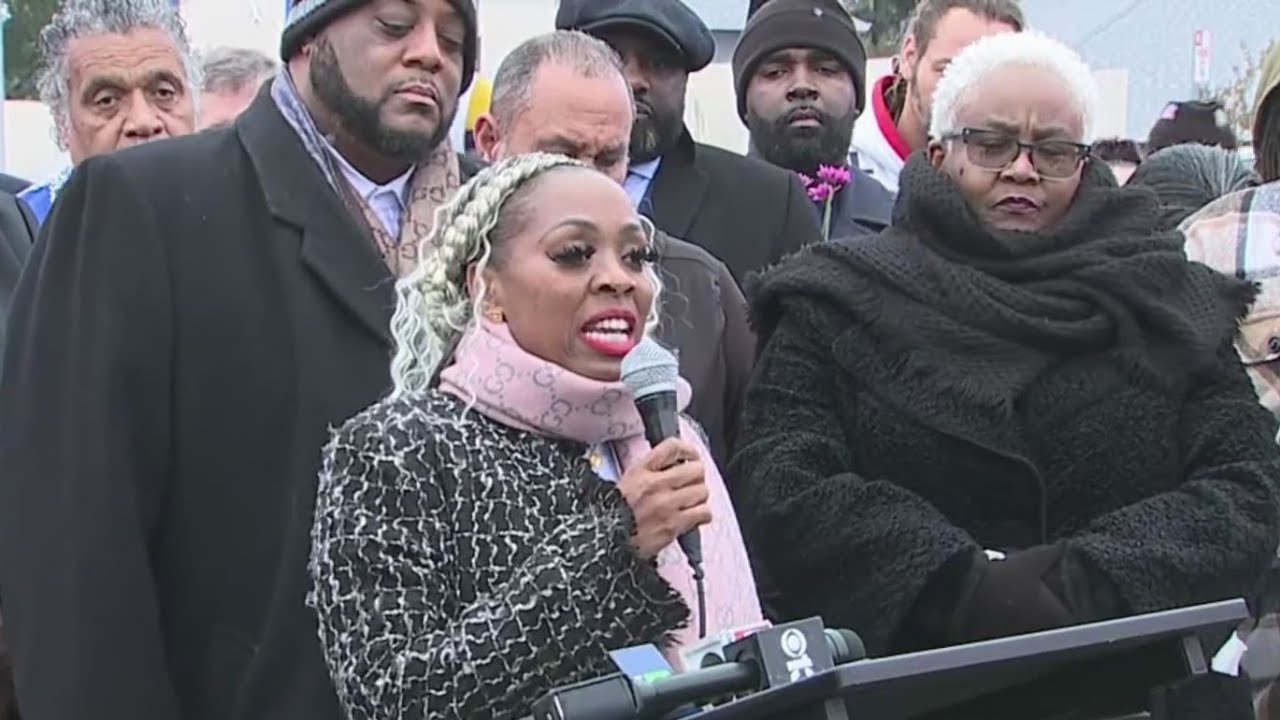 Vigil held for shooting victims