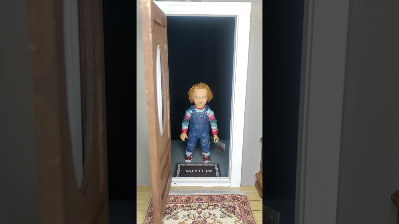 Scary neca Chucky setup for you