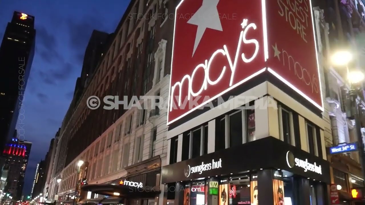 Closed Stores Herald Square NYC COVID Lockdown Stock Footage (April 2020)