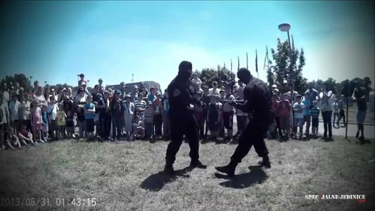 Prikaz pripadnika Protivterorističke jedinice povodom Dana MUP R. Srbije, slave i Dana policije