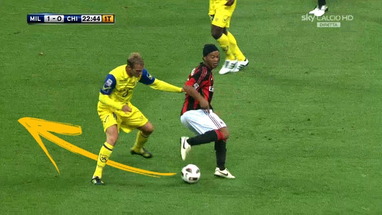 Ronaldinho, Pato & Ibrahimovic show vs Chievo Verona 16.10.2010