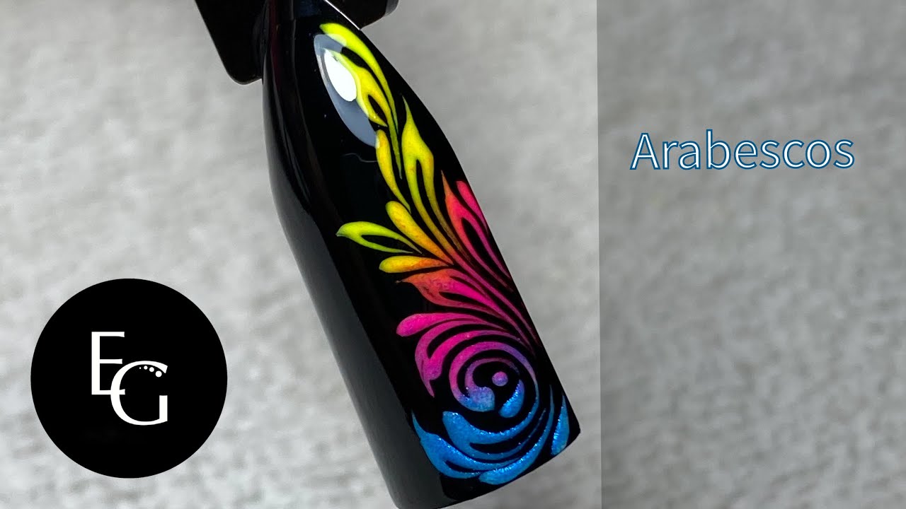 Nail art | Arabescos con pigmentos flúor | Diseño fácil