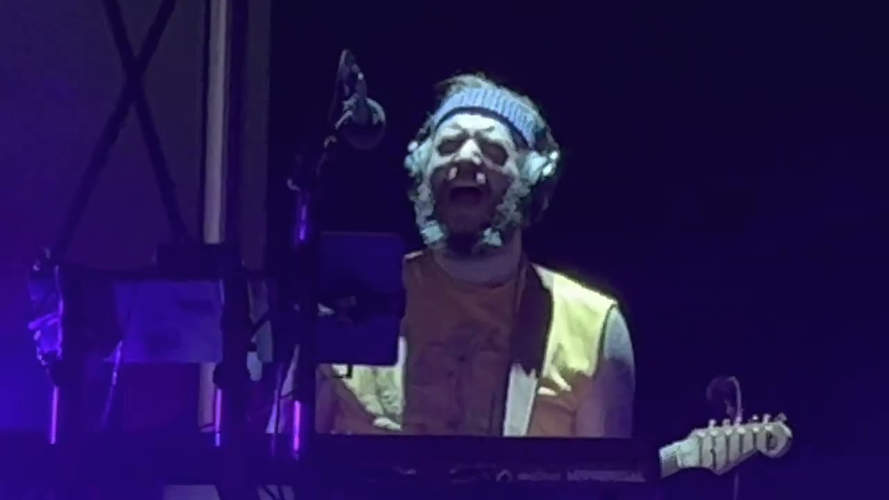 Bon Iver - Jelmore (East Providence 6-11-22)