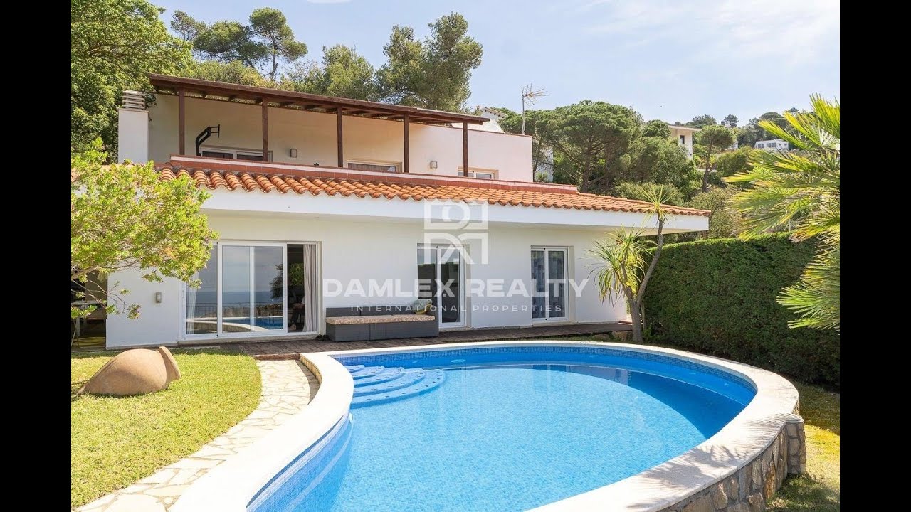 Haus mit Pool und Meerblick, Roca Grossa, Lloret de Mar. Million Dollar Listing Costa Brava.