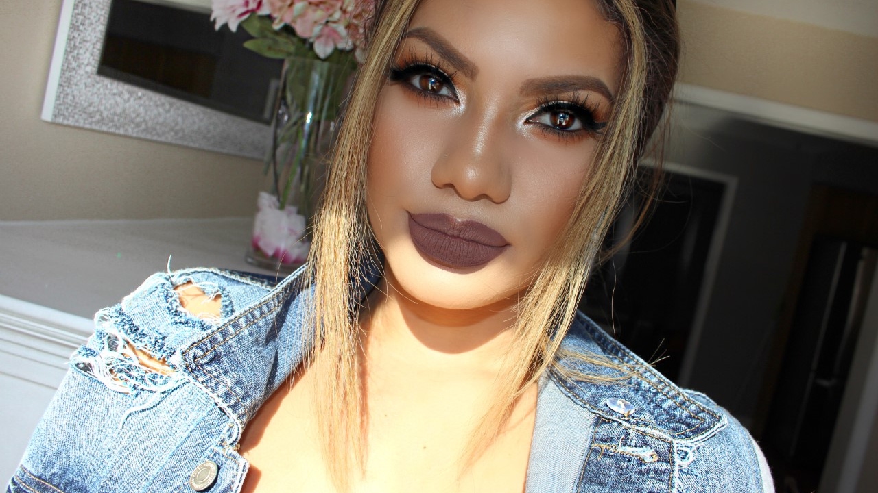 MAQUILLAJE CON UN POCO DE COLOR ♥