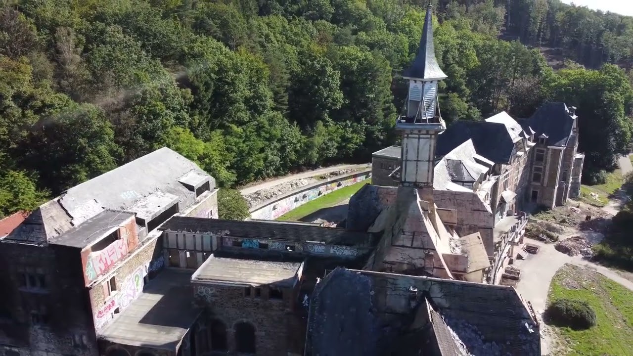 Spooky Sanatorium Du Basil Borgoumont 2022
