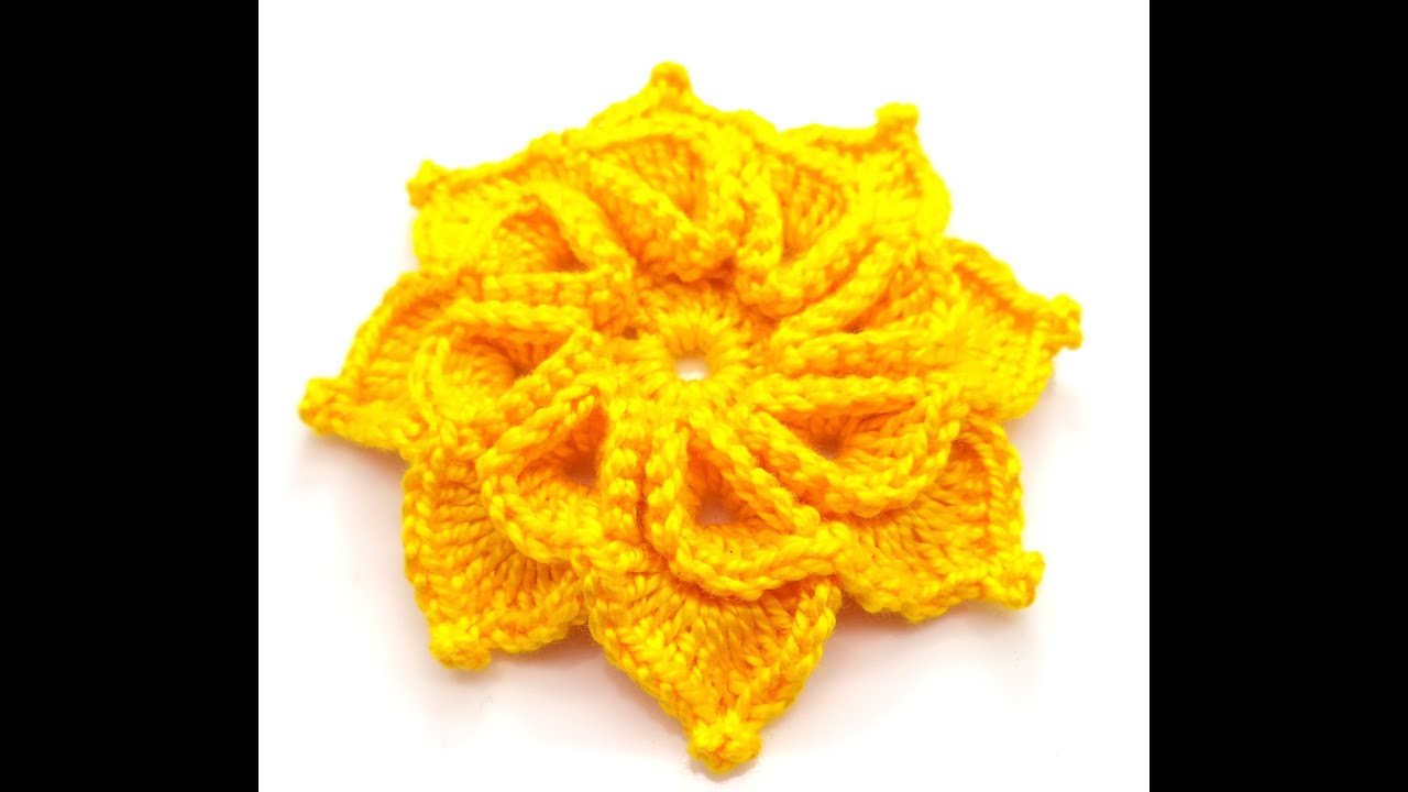 Flor amarela de oito pétalas
