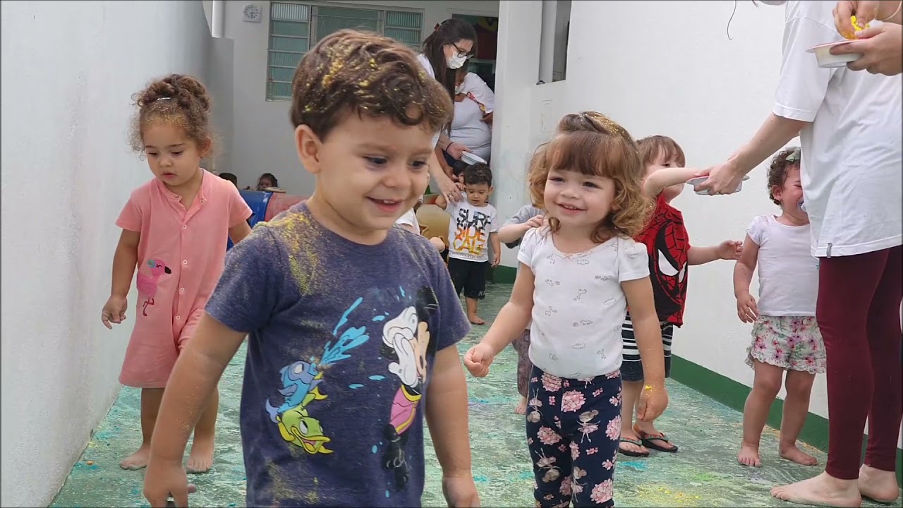P&oacute; colorido holi