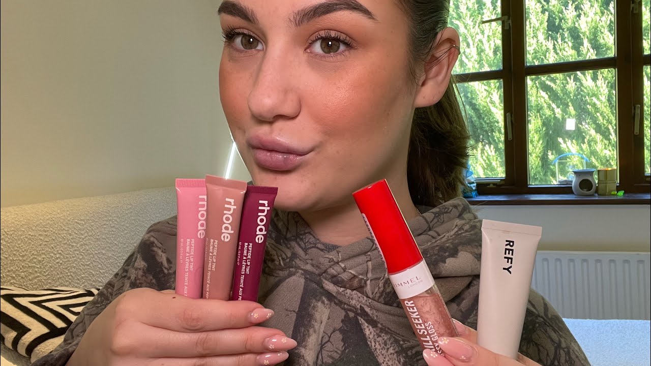 Lipgloss application👄💄ASMR (mouth sounds, tapping)