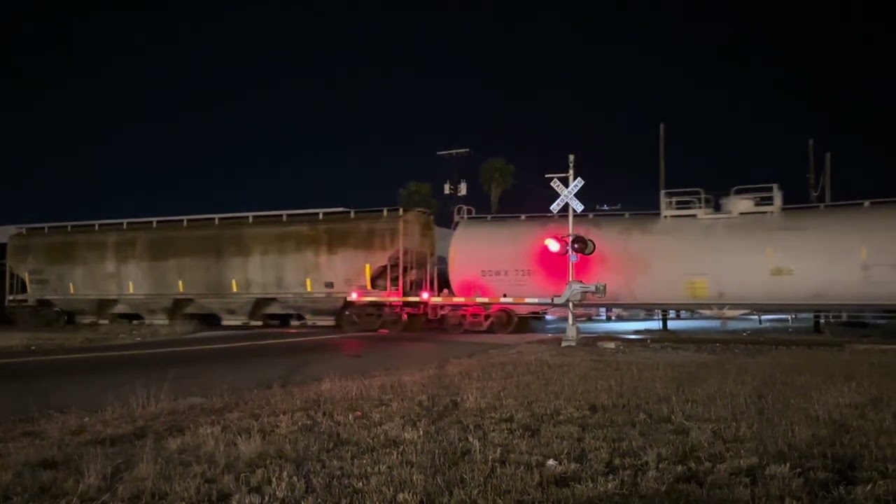 UP 7878 C45ACCTE leads M-OLAG manifest in Harlingen, TX