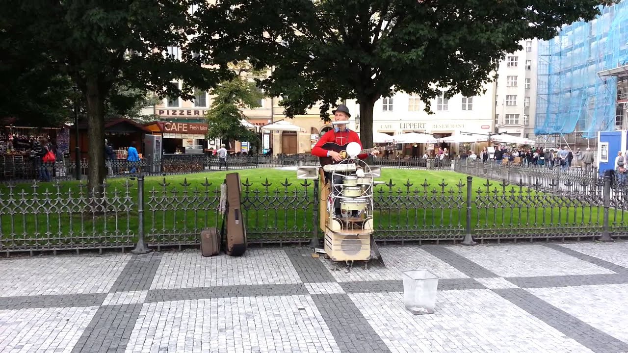 Amazing street music of Prague. Part 4. Englishman in Prague.