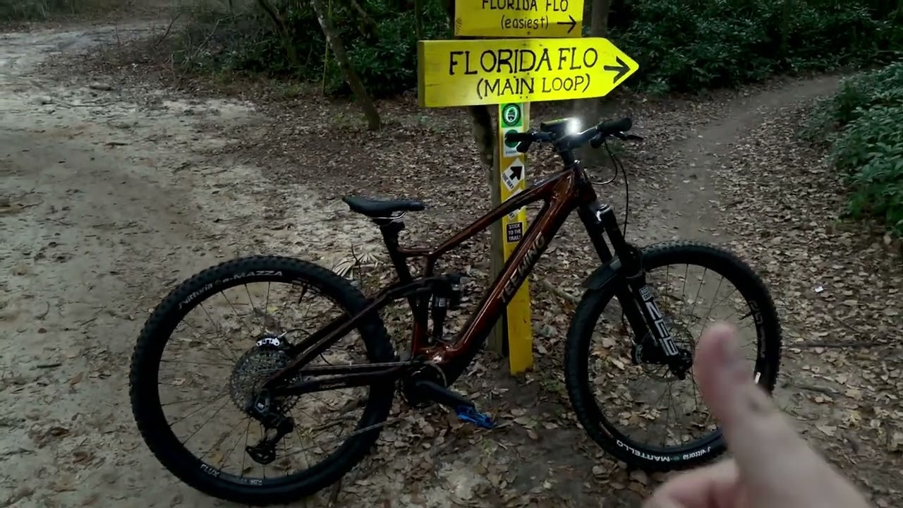 Quick review of the Teewing Turbo force Pro with @RockShoxSuspension  Flight attendant  