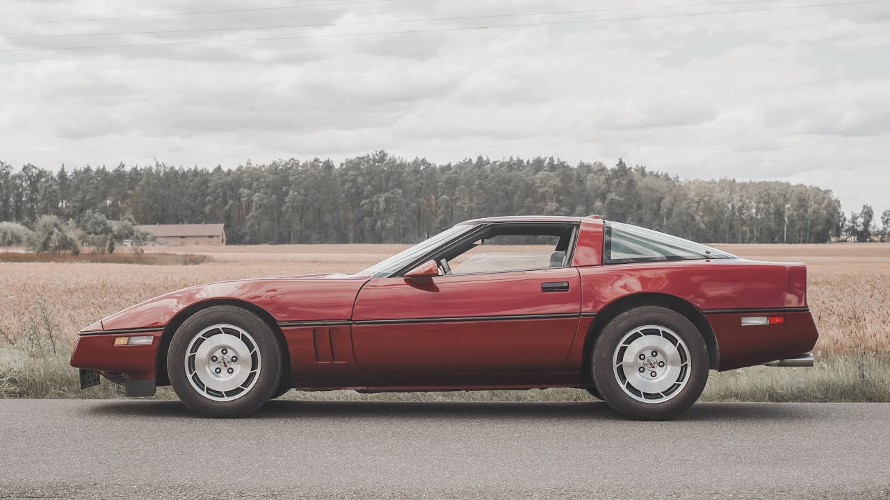 Corvette C4 Z51 - Synthwave Drive - 4K